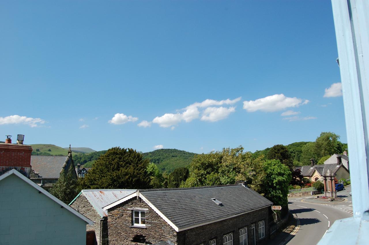 Clock Tower Apartments Machynlleth Exterior photo